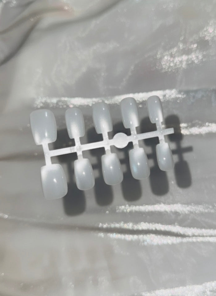 N14🥛 White Glass Bead Cat's Eye Aurora Press-On Nails + 24pcs Glue Stickers & Tool Kit