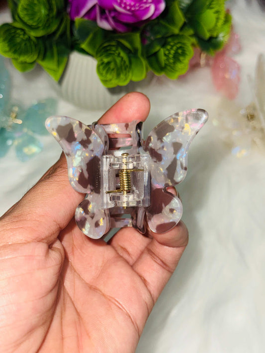 ✨ N11. Marbled Butterfly Hairclaw – Gray Wings💫