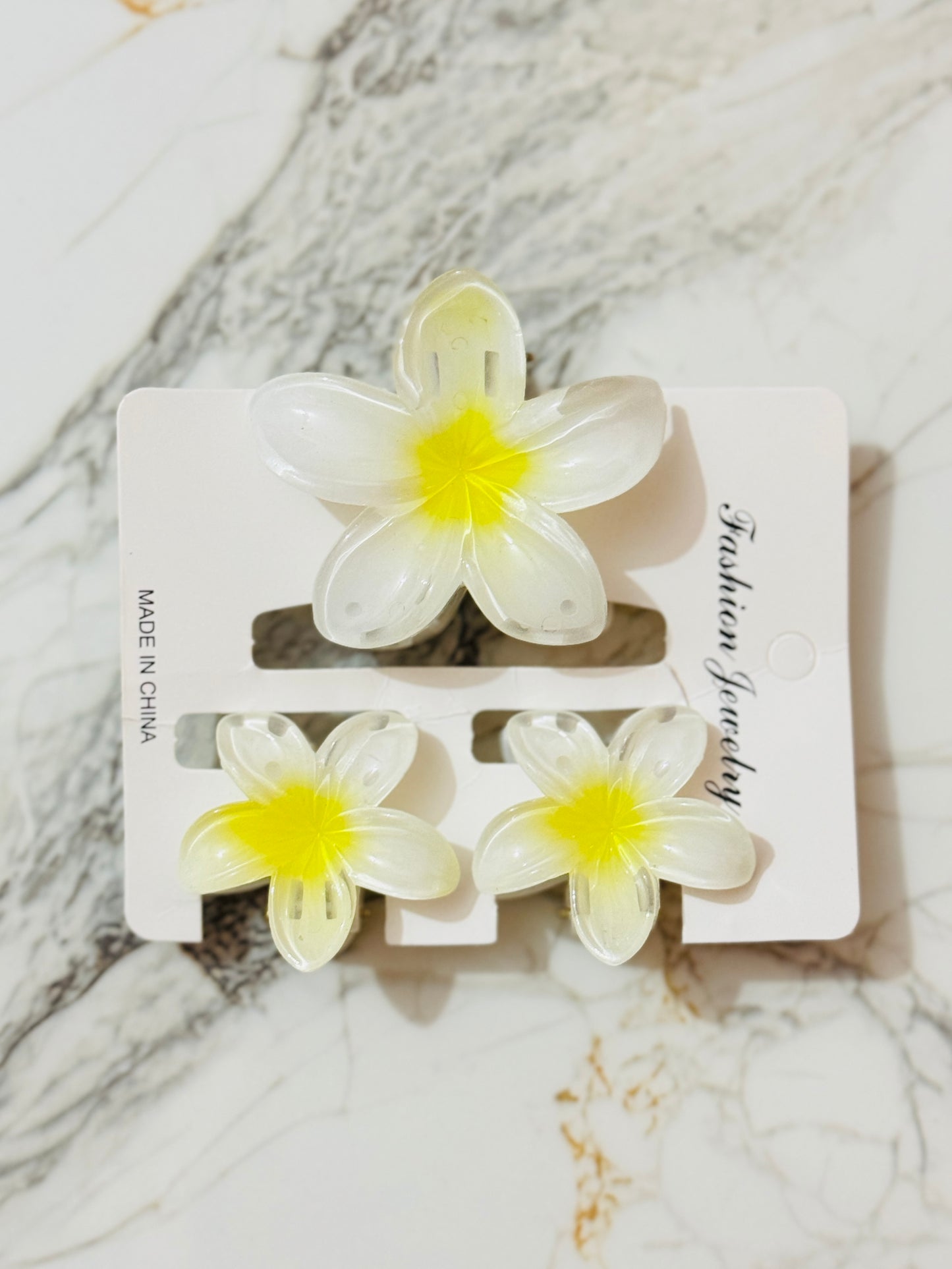 White Flower Hair Clip Set