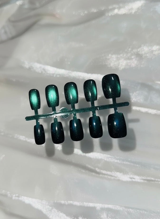 N12 💚 Sapphire Green Glass Beads Aurora Press-On Nails + 24pcs Glue Stickers & Tool Kit